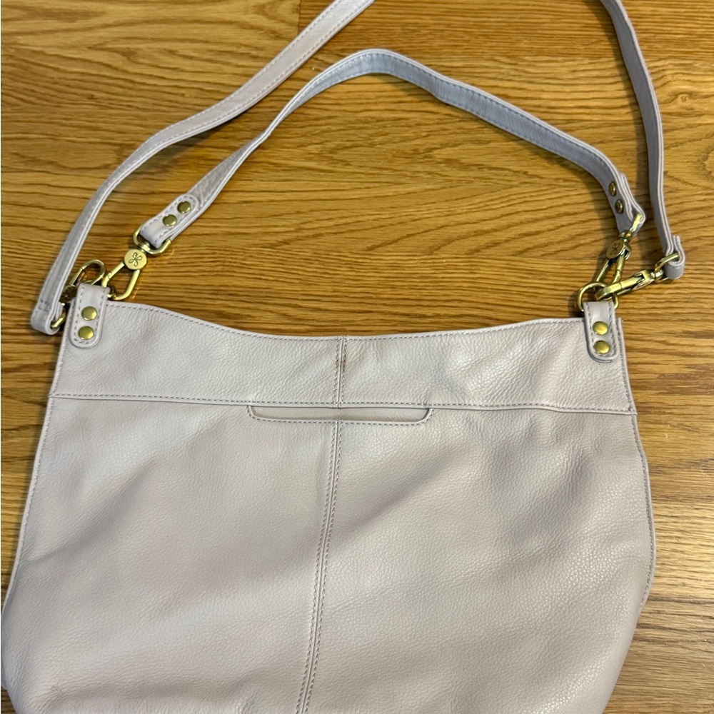 HOBO Cream/pink color Leather Shoulder Bag with Slouchy Design  EUC - Picture 2 of 9